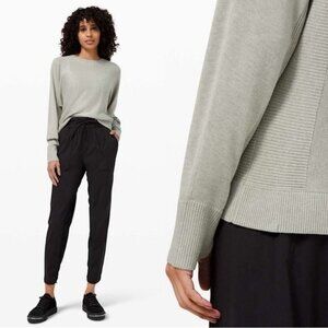 Lululemon Cashlu Knit Pullover Sweater in Heathered Green Fern sz 6 Minimalist